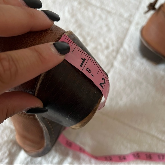 Frye 'Carmen' Back Lace Short Ankle Boot - Picture 11 of 11